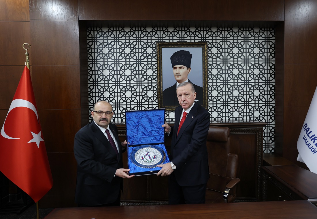 Cumhurbaşkanı Erdoğan, Balıkesir Valiliğini ziyaret etti