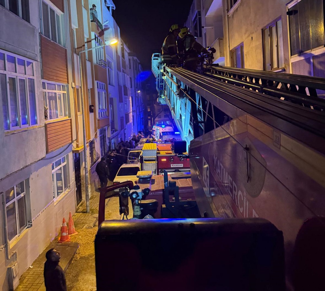 Bandırma’da Çıkan Yangında Bir Kişi Öldü