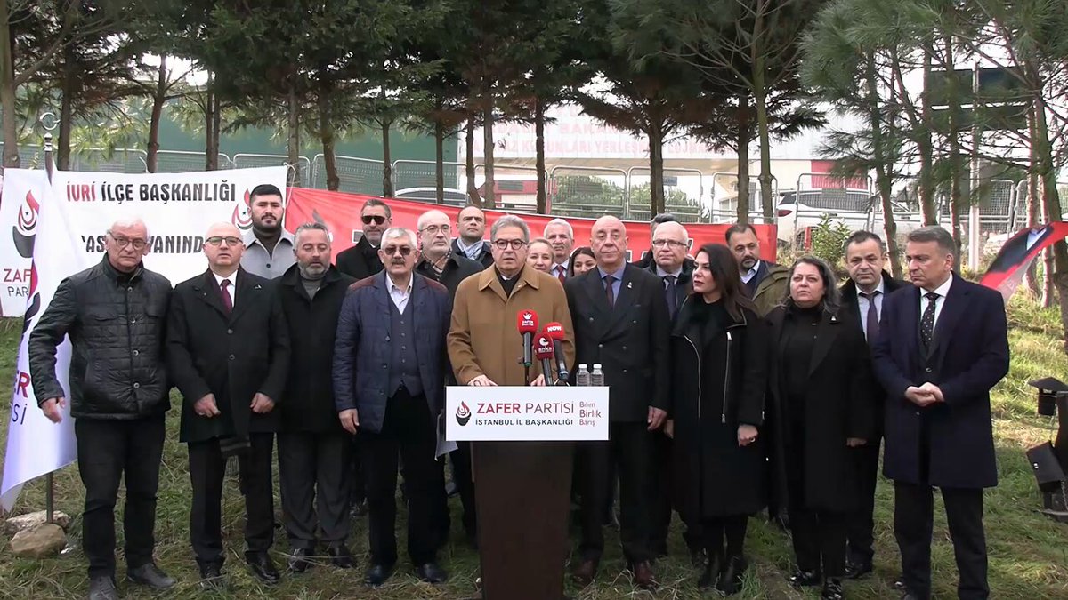 Zafer Partisi Silivri Cezaevi önünde basın açıklaması yaptı.