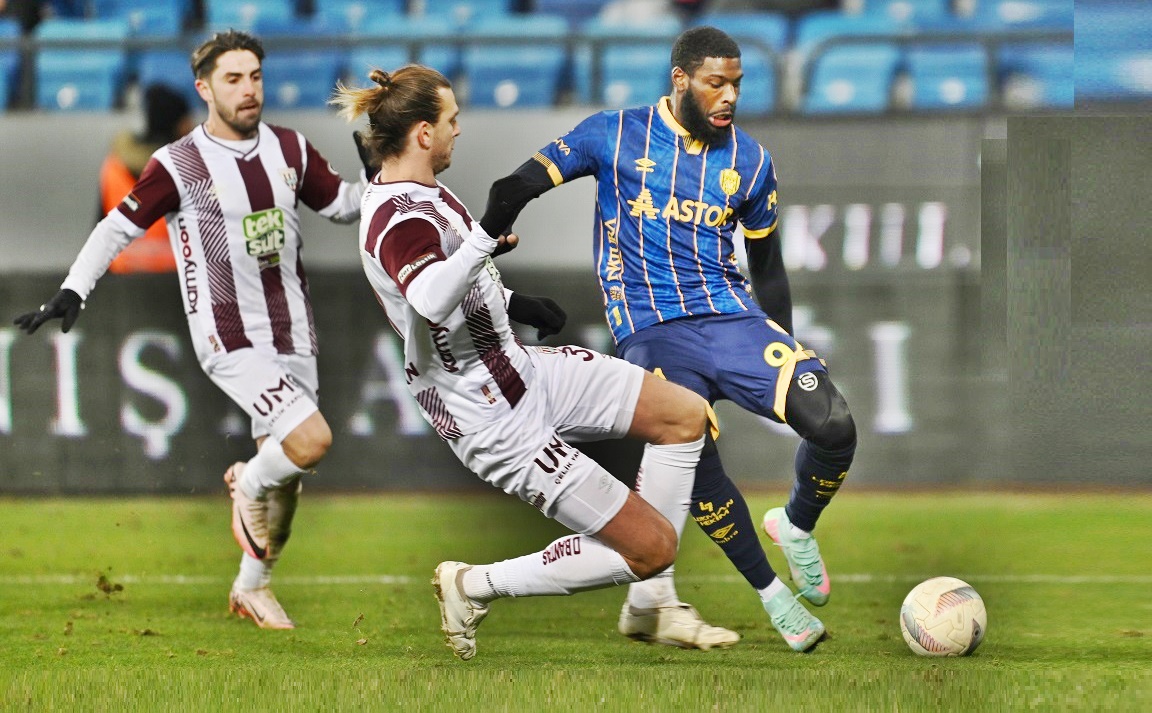 MKE Ankaragücü, Teksüt Bandırmaspor’u 4-0 yendi.