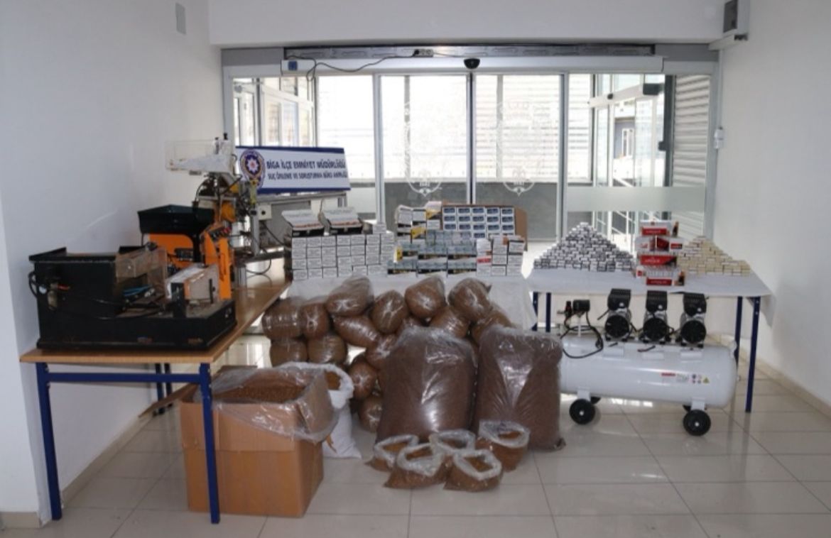 Çanakkale’de kaçakçılık operasyonunda 5 zanlı yakalandı