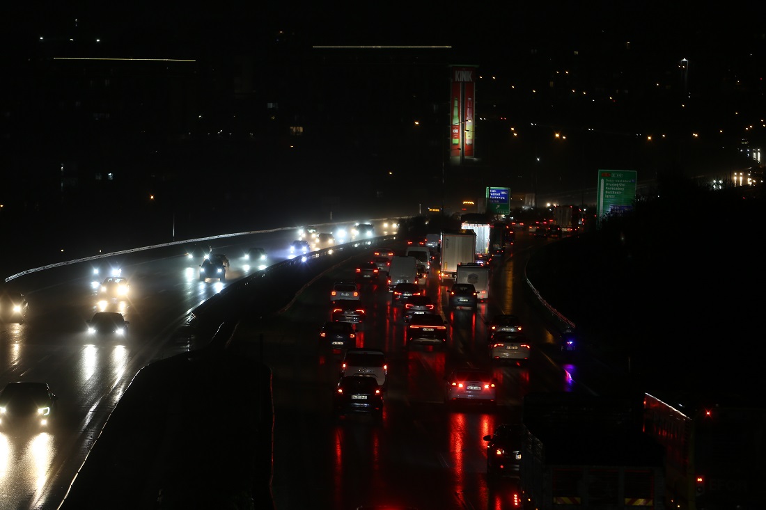 İstanbul-İzmir Otoyolu’nda Bayram Tatili Dolayısıyla Yoğunluk Başladı