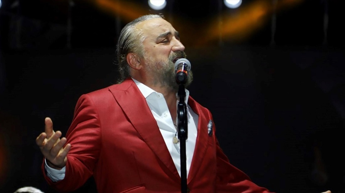 Şarkıcı Volkan Konak Hayatını Kaybetti