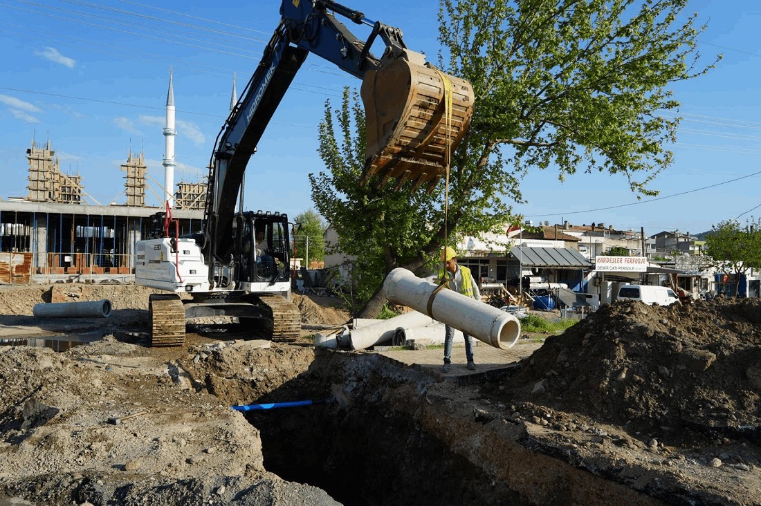 BASKİ, Burhaniye’nin Altyapı Sorunlarını Çözüyor