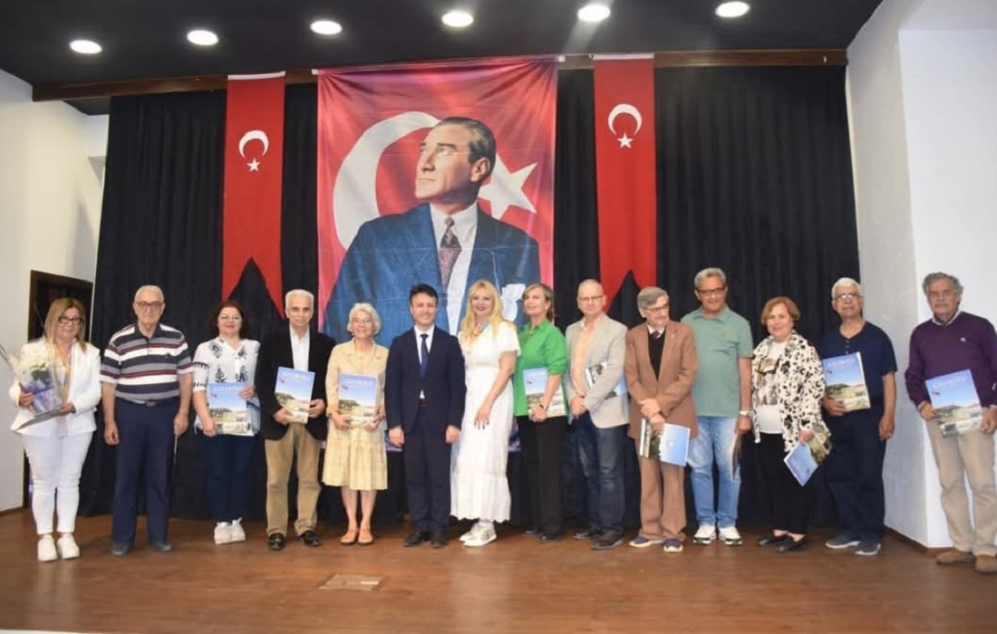 Gelibolu’daki kitap festivalinde 15 yazar okuyucularla buluştu