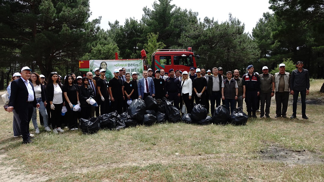 Kazdağları Etekleri “Orman Benim” Etkinliğiyle Temizlendi