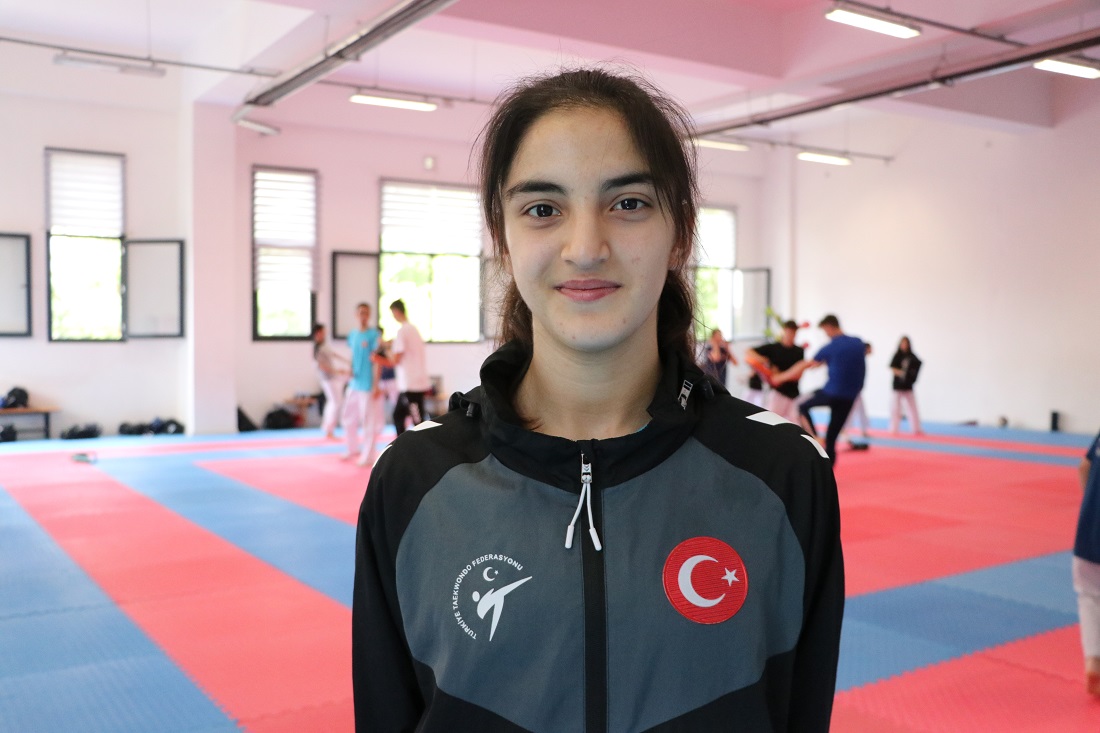 Tekvando Dünya Şampiyonasında Bronz Madalya..  Berfin Avcı