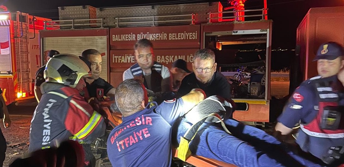 Balıkesir’de Zincirleme Trafik Kazasında 5 Kişi Yaralandı