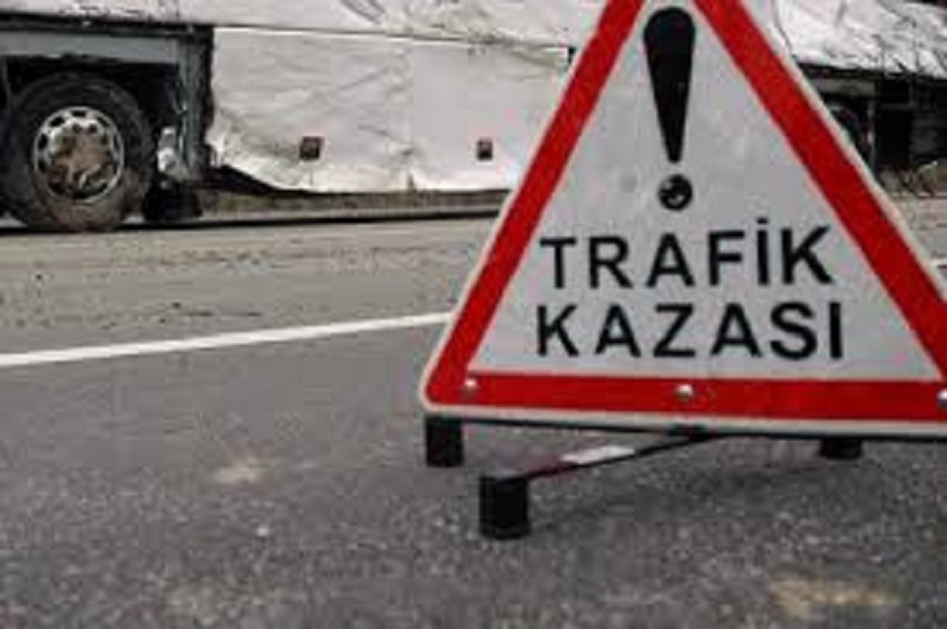 Erdek’te İki Otomobilin Çarpıştığı Kazada 9 Kişi Yaralandı