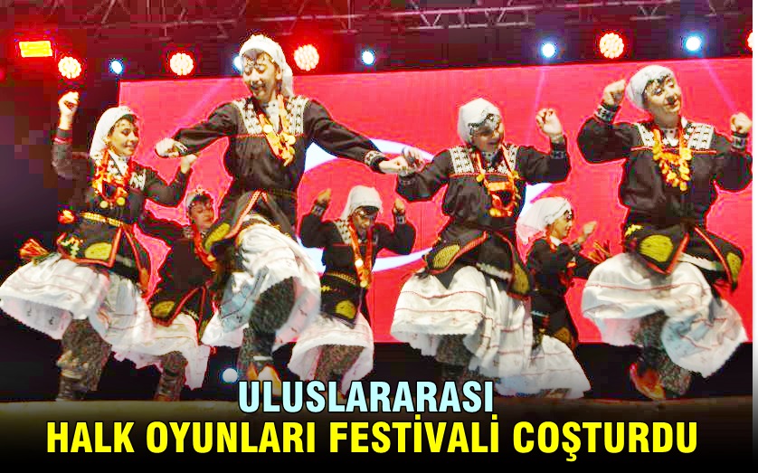 Ayvalık’ta 10.Uluslararası Halk Festivali Başladı