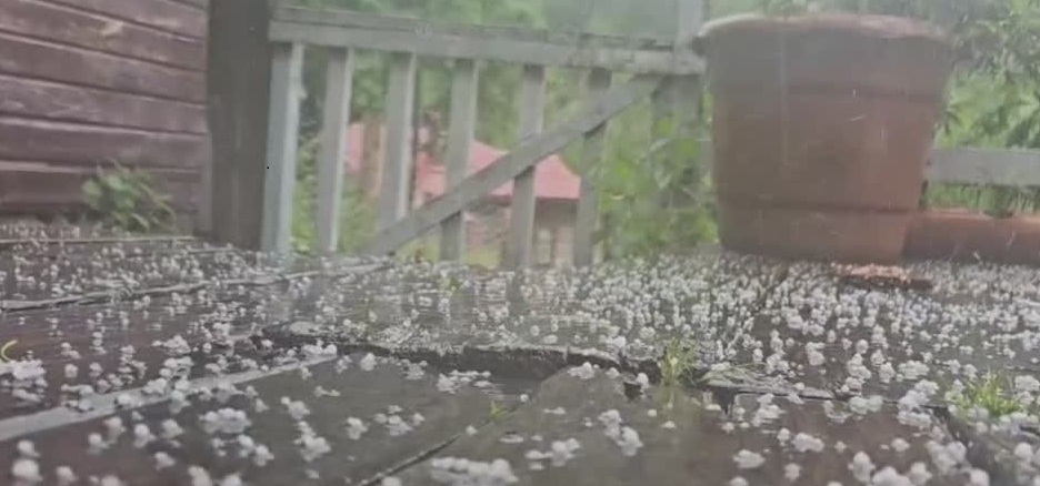 Rize ve Trabzon’un Yüksek Kesimleri Temmuzda Beyaza Büründü 