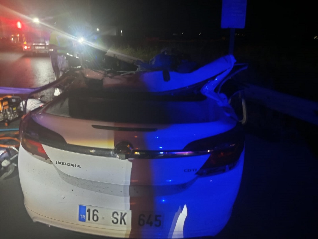 Karacabey’de Trafik Kazasında Aynı Aileden 3 Kişi Öldü, 1 Kişi Yaralandı