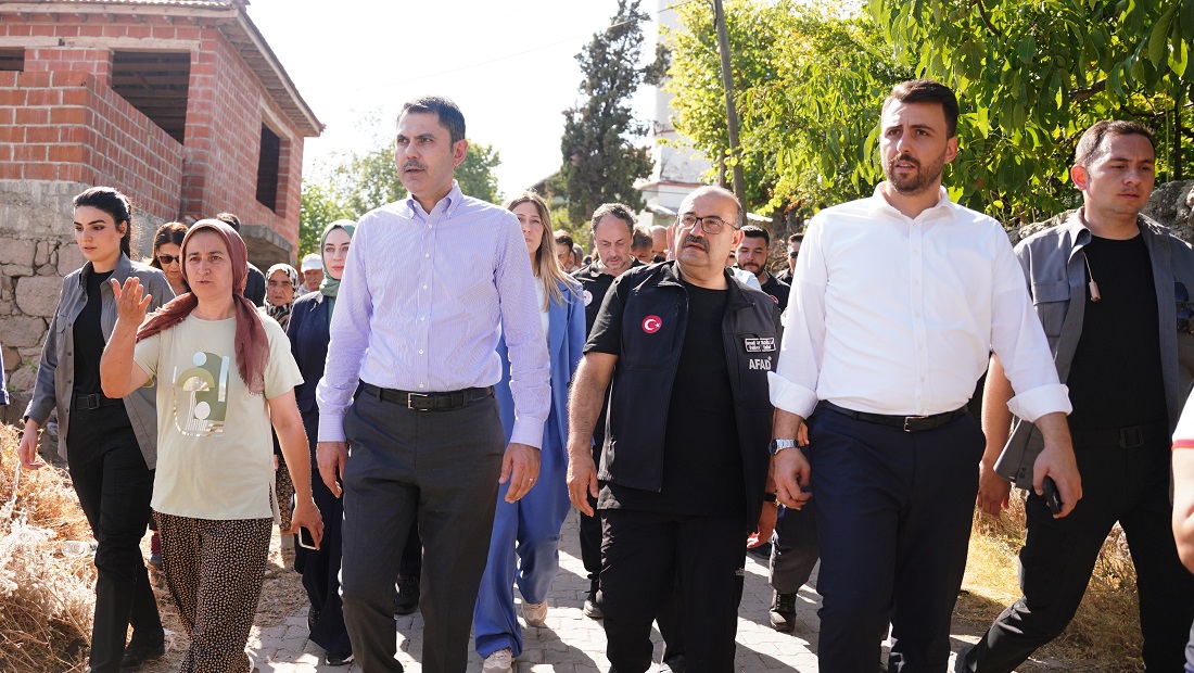 Bakan Kurum’dan, Depremde Hasar Gören Köylere Ziyaret