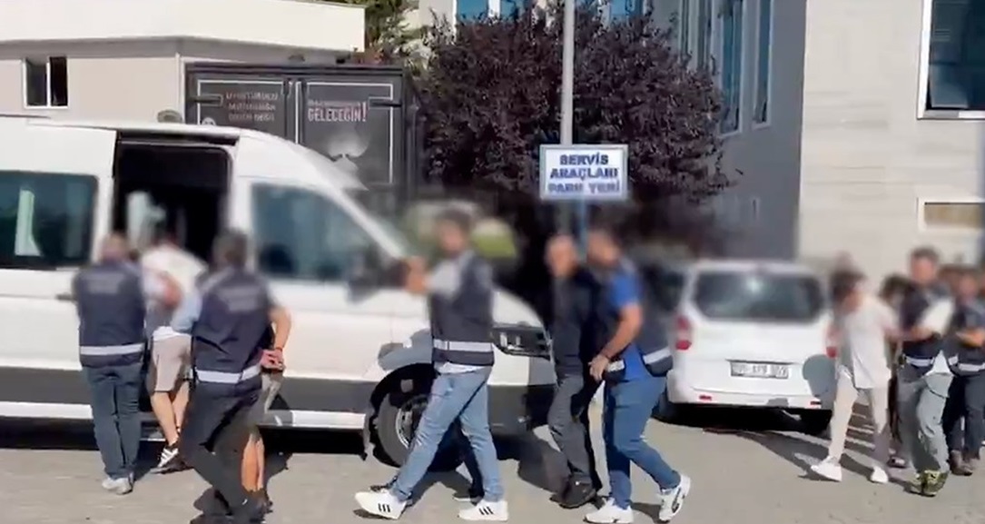 31 İlde “Nitelikli Dolandırıcılık” Operasyonu : 102 Gözaltı