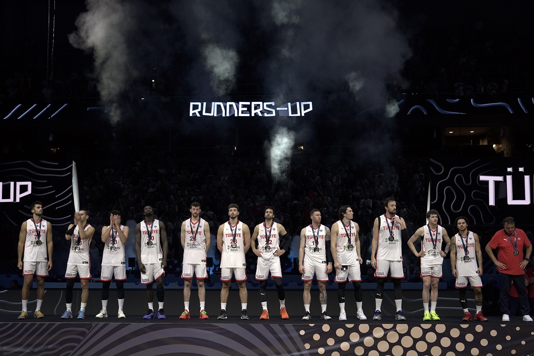 A Milli Basketbol Takımı, Avrupa İkincisi Oldu