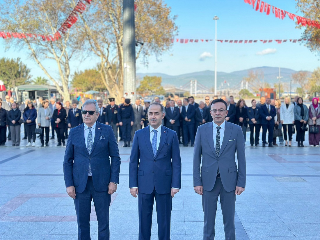 Bandırma’da 24 Kasım Öğretmenler Günü Kutlamaları