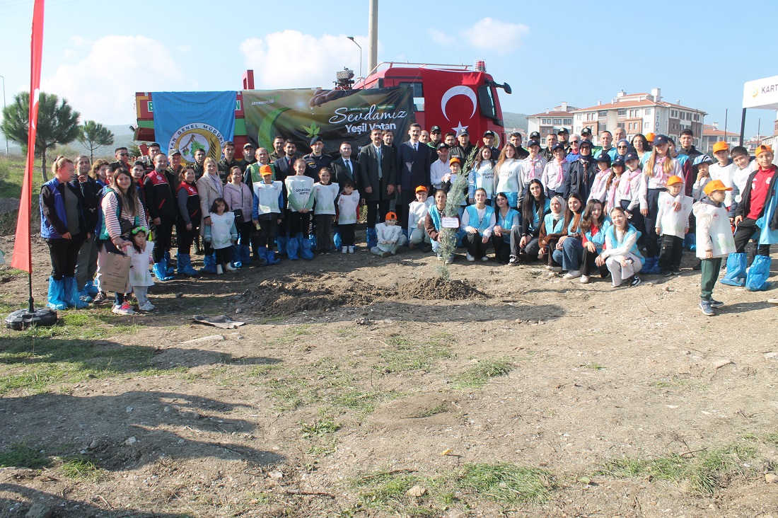 Manyas’ta ağaçlandırma etkinliği yapıldı