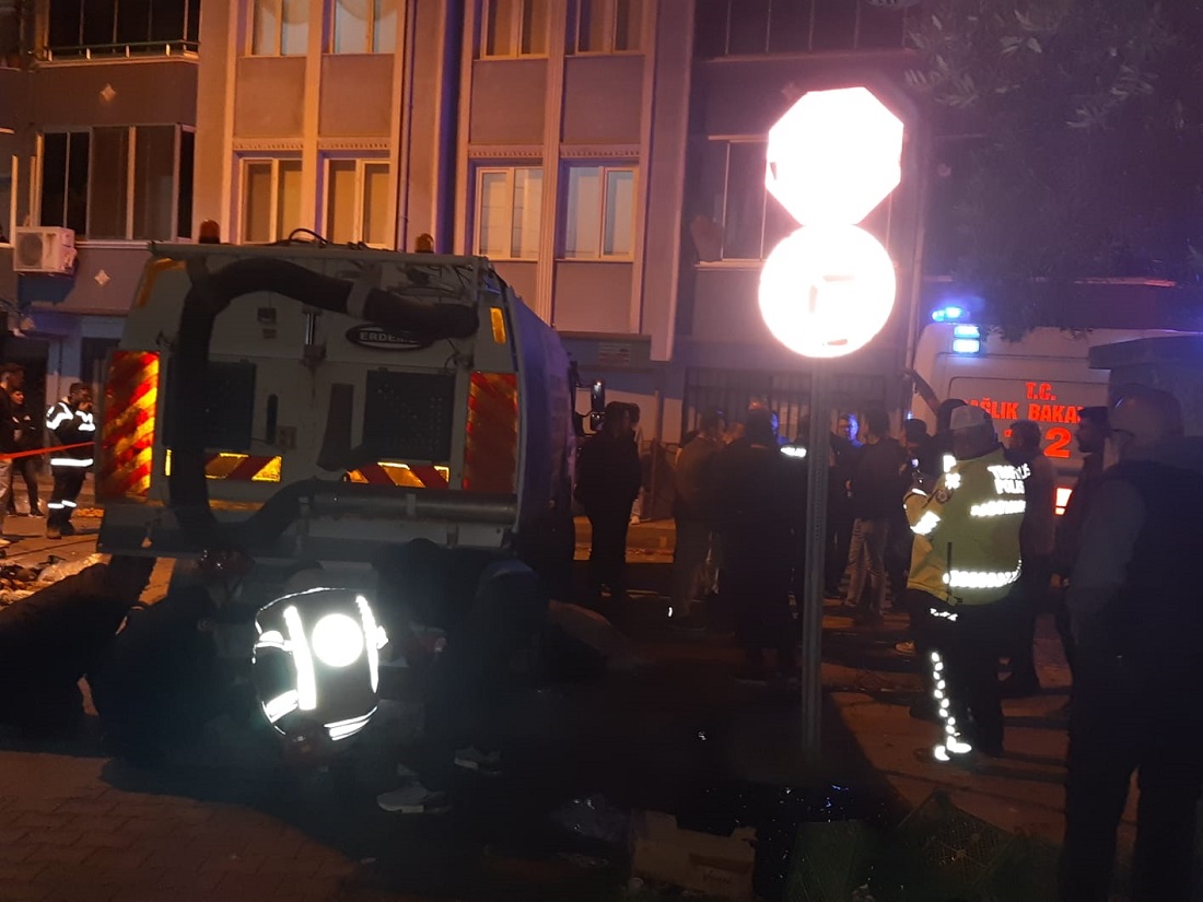 Karacabey’de Çöp Kamyonunun Çarptığı Kişi Öldü