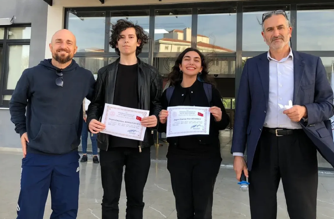 Bandırma Yavuz Sultan Selim Anadolu Lisesi’nde Gurur Dolu Kutlama