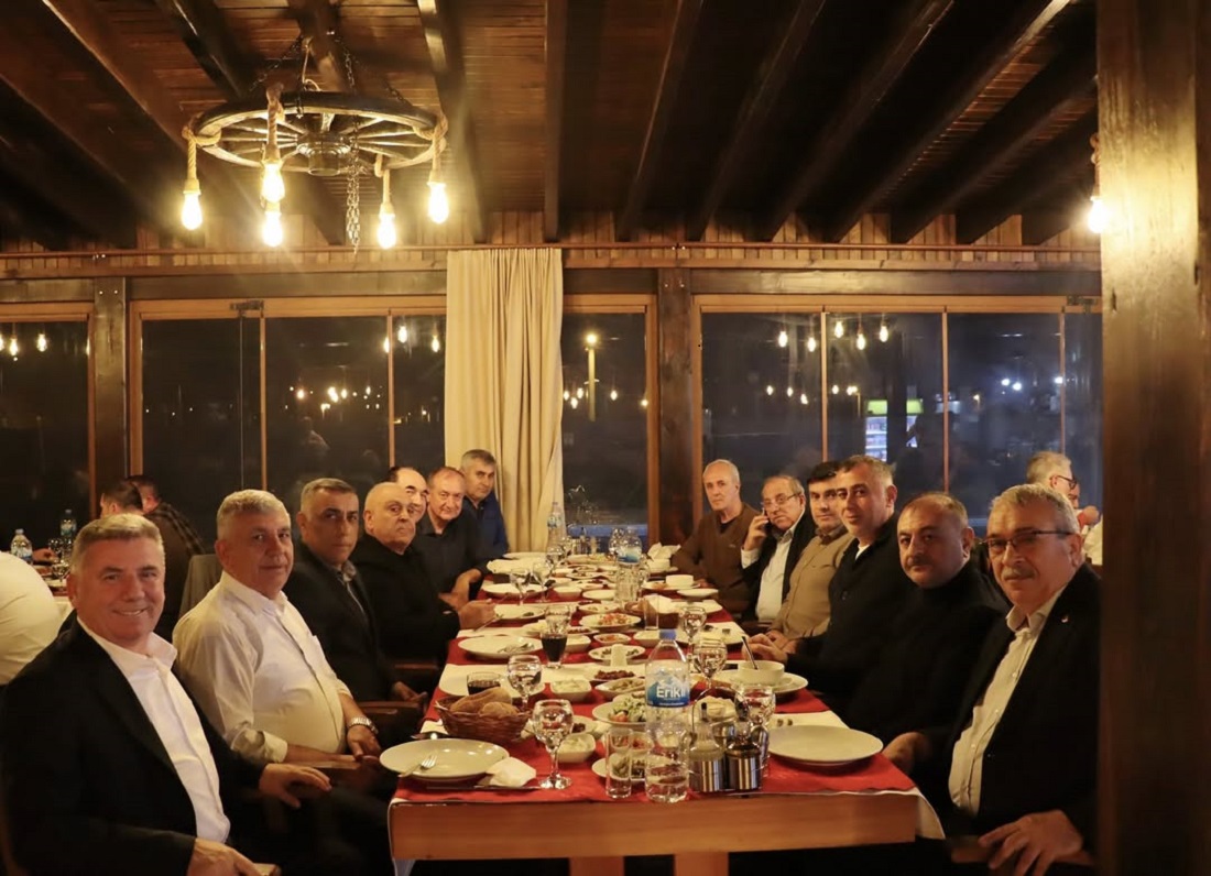 Gönen’de İş Dünyası İstişare Toplantısında Buluştu