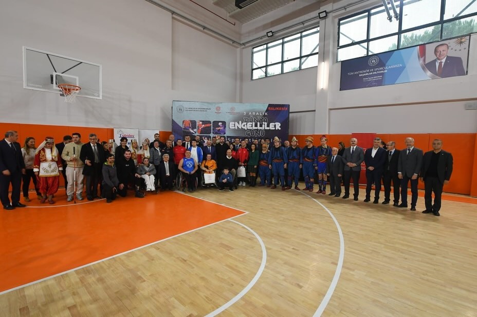Engelsiz Gençlik Merkezi Açılış Programı Gerçekleştirildi