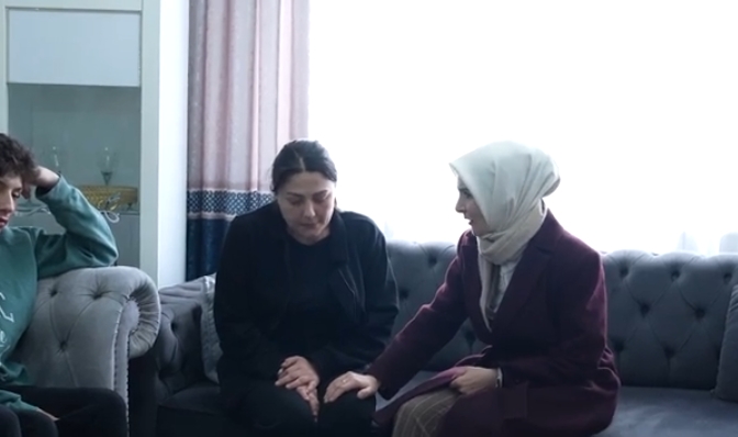 Bakan Mahinur Ö. Bektaş’tan Öldürülen Atlas Çağlayan’ın Ailesine Ziyaret