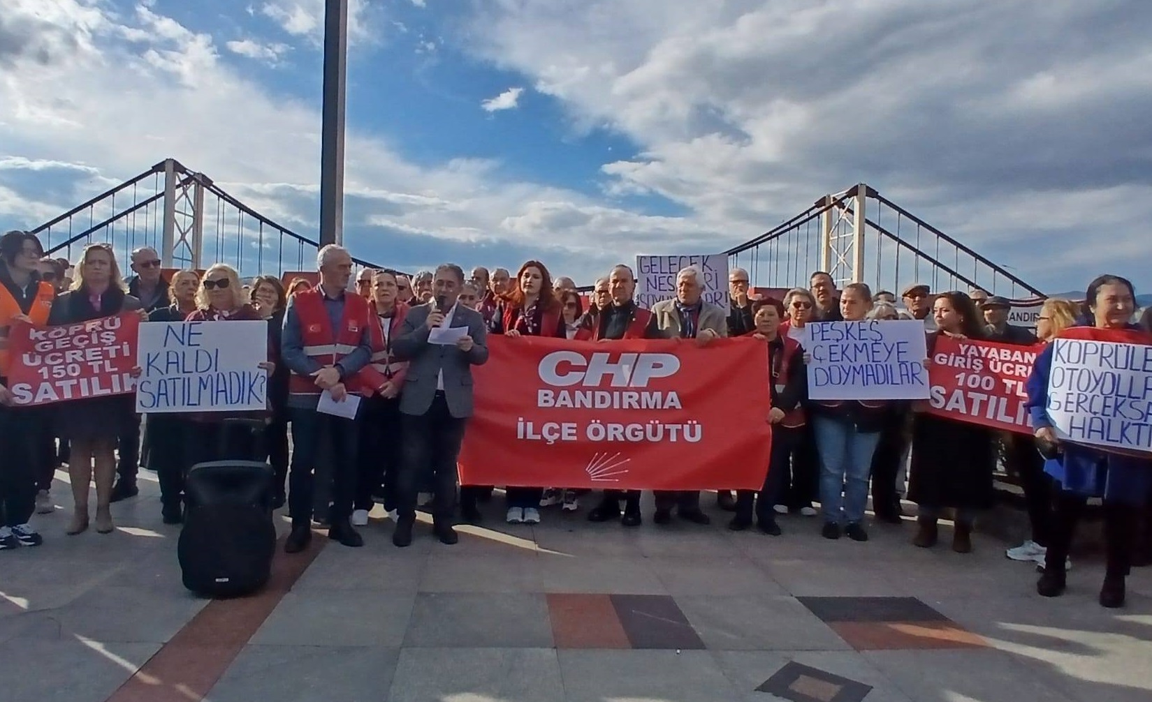CHP Bandırma’dan Köprü Otoyol Satışlarına Karşı  Eylem