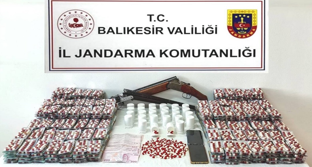 Zehir Tacirleriyle Mücadele Devam Ediyor