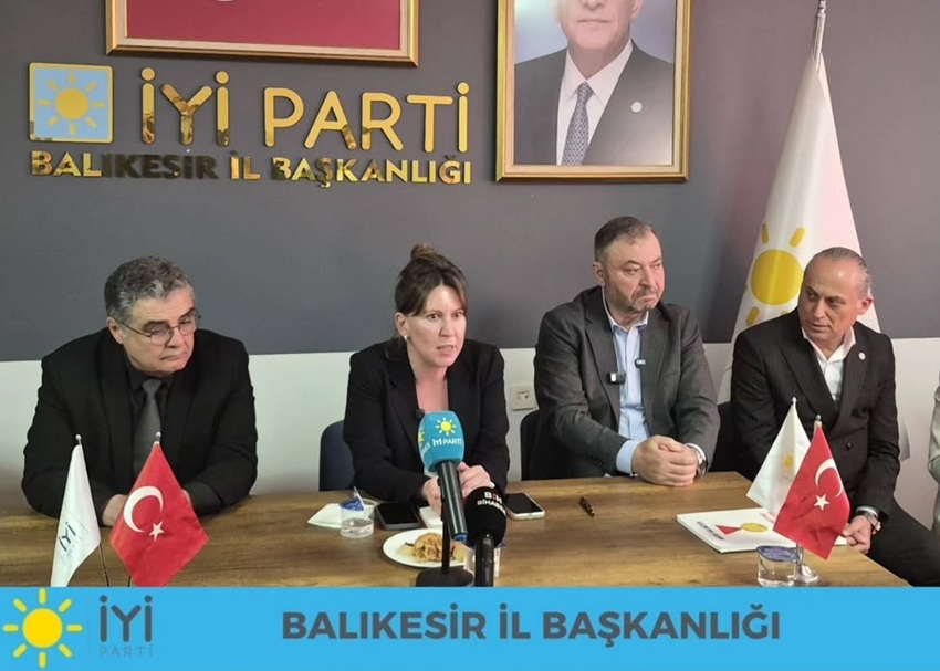 İYİ Parti G.B.Y. Yasemin Bilgel Balıkesir’de