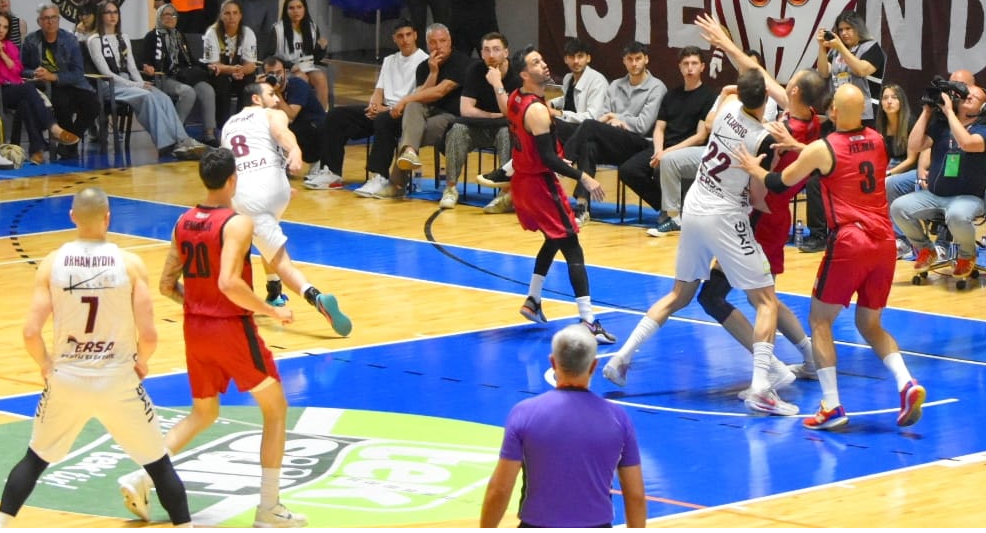 Bandırma Bordo / Gaziantep Basketbol 75-67