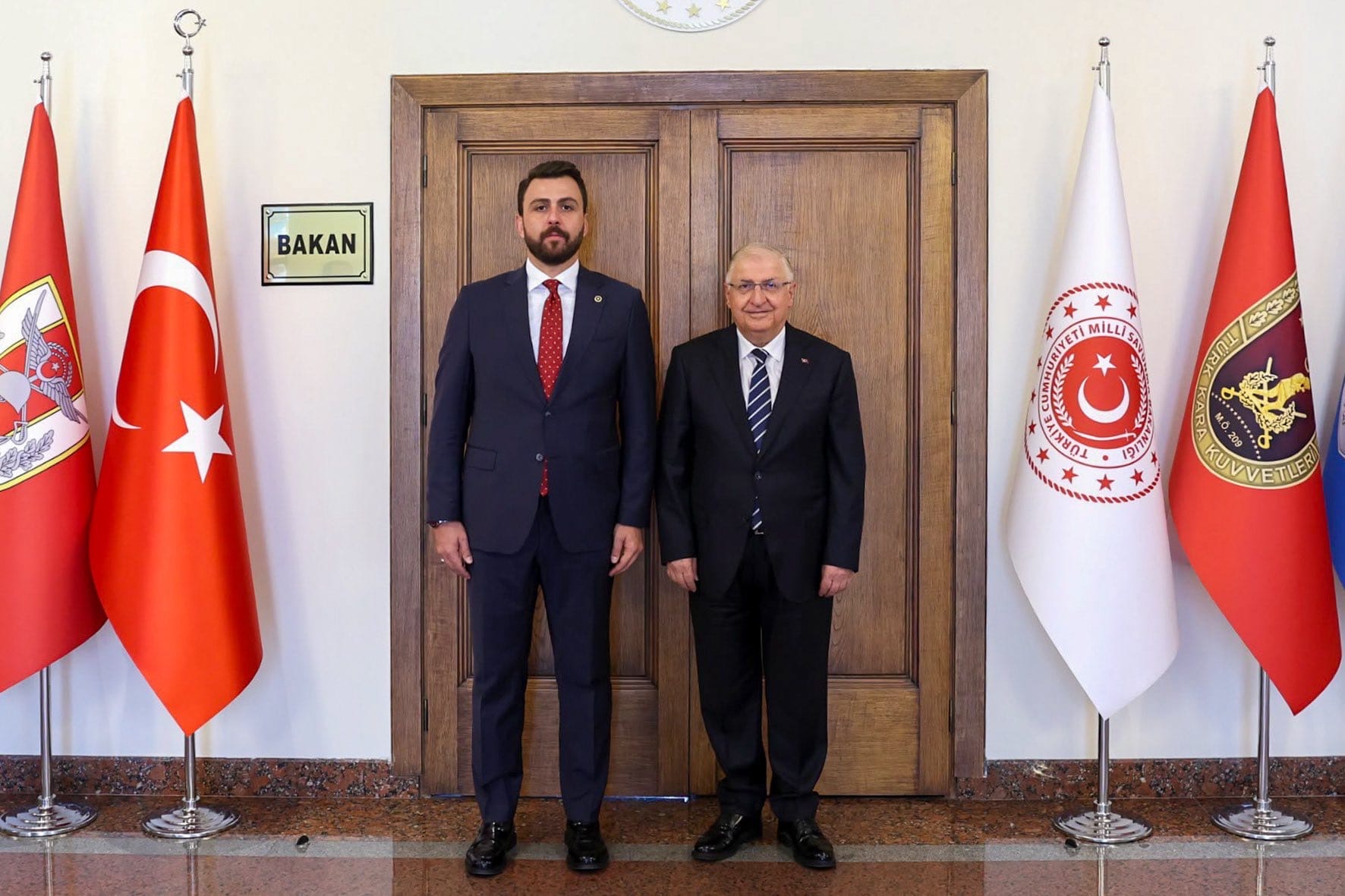 Öztaylan Müjdeyi Verdi: Bandırma 17 Eylül Stadyumu Işıklarına Kavuşuyor!