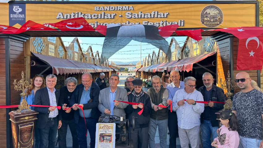 Antikacılar, Sahaflar ve Koleksiyonerler Festivali Kapılarını Açtı