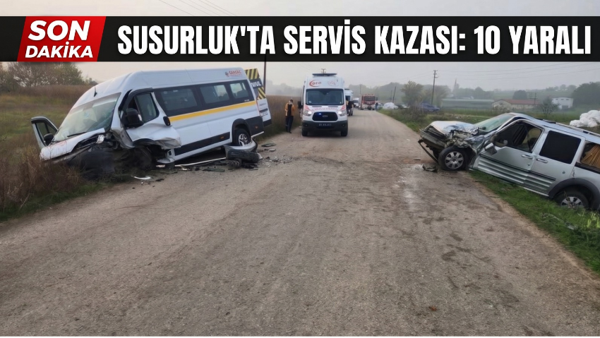 Susurluk’ta İşçi Servisi ile Otomobil Çarpıştı